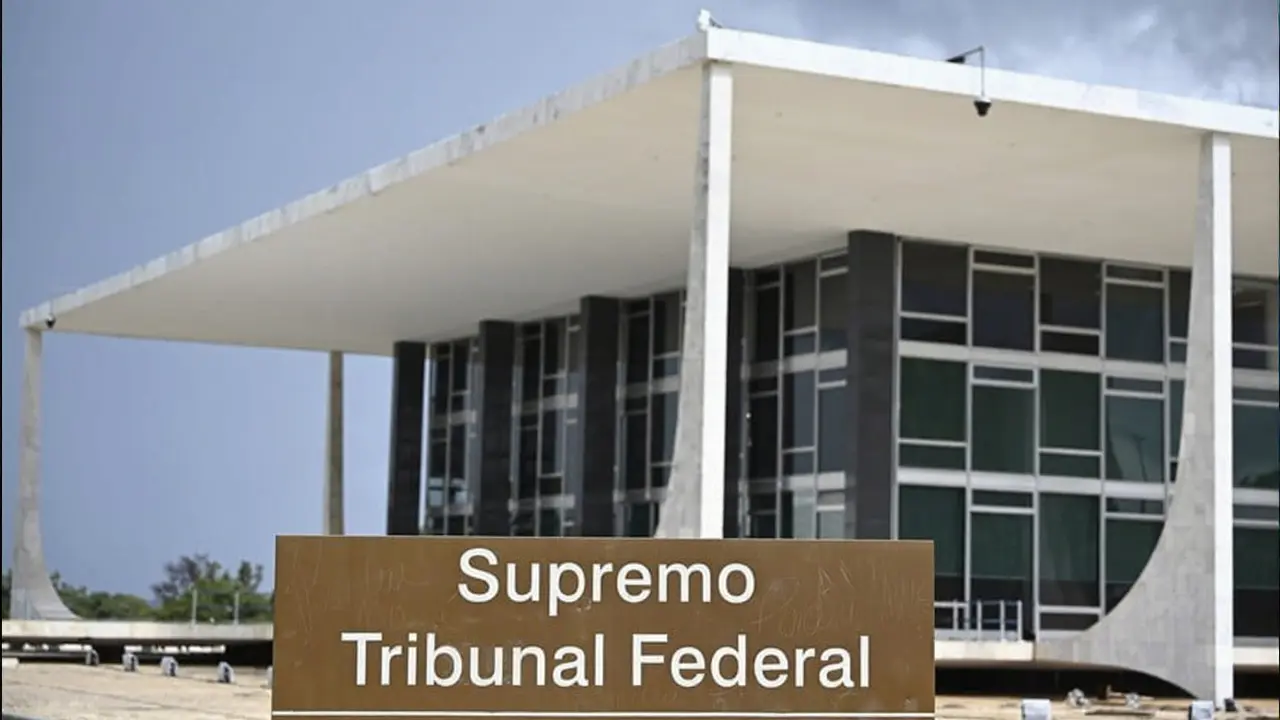 STF decide aposentadoria compulsória de empregados públicos aos 75 anos